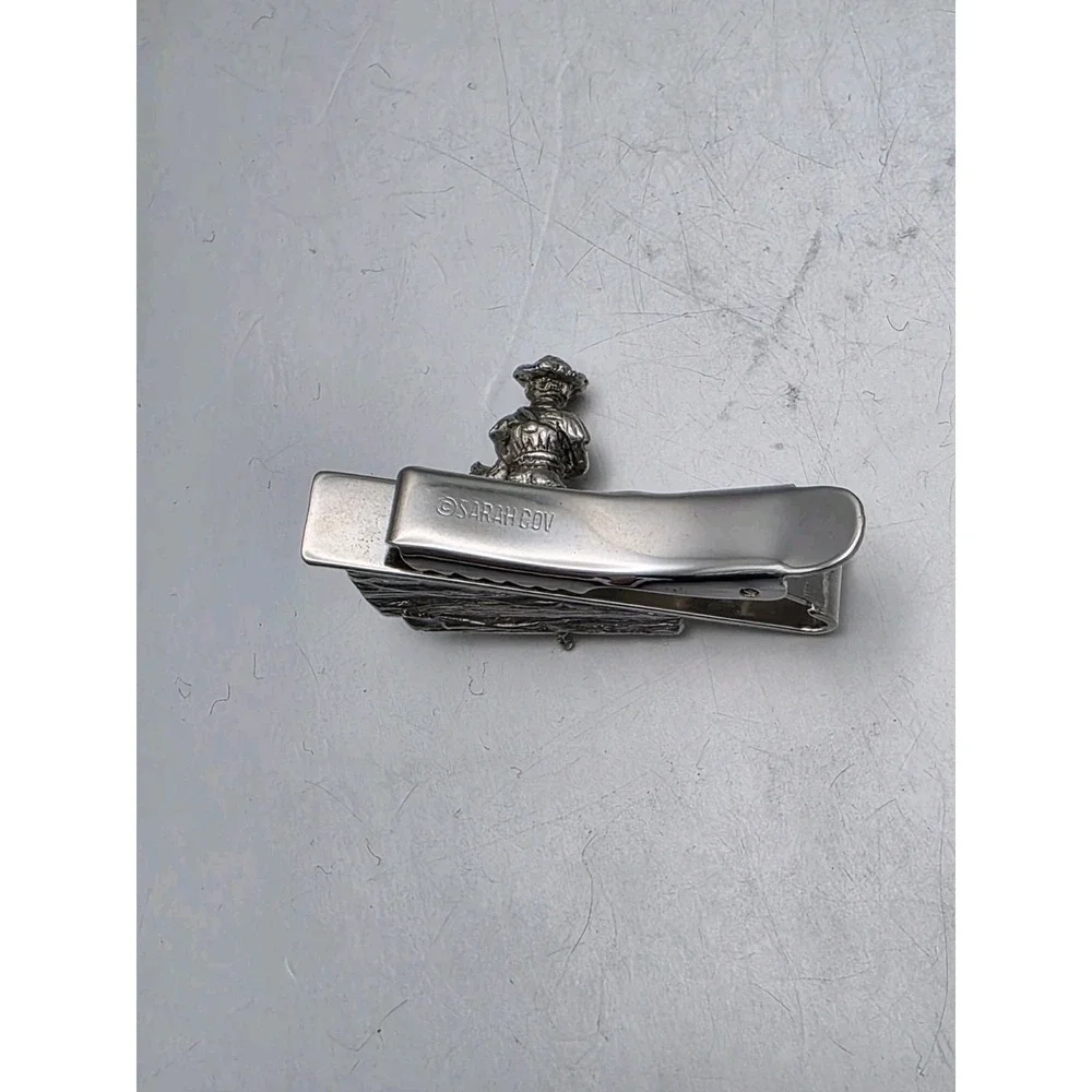 Vtg‎ SARAH COVENTRY Signed Huckleberry Finn Tom Sawyer On A Raft Tie Clip Bar